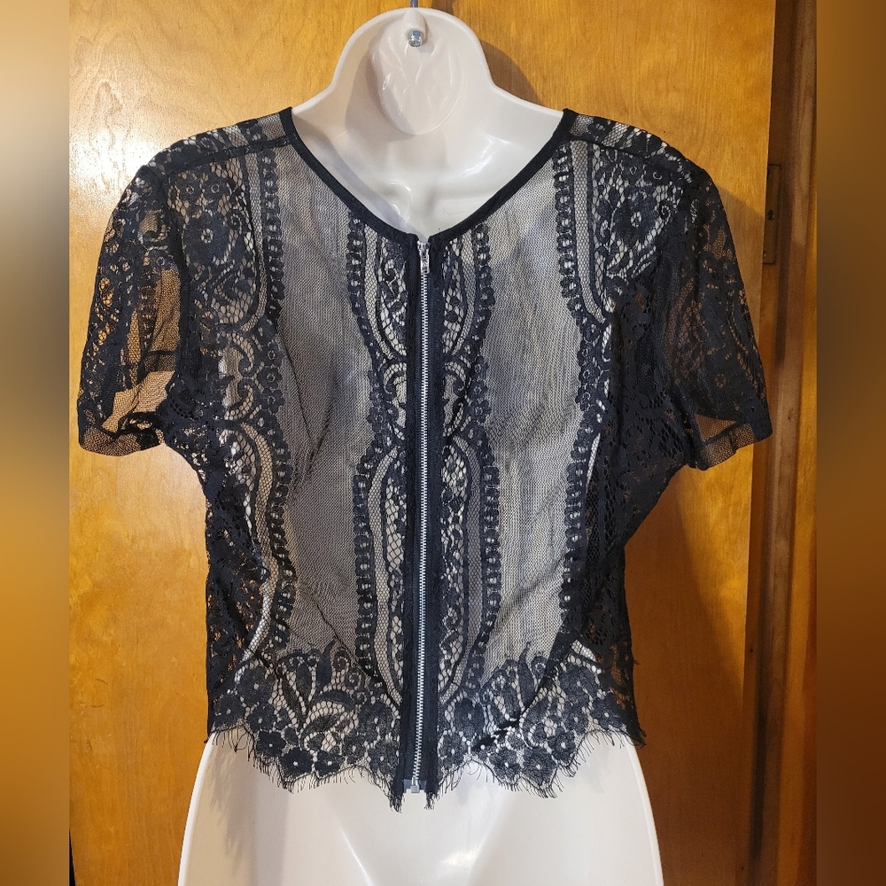 Crop Top - Picture 4 of 6